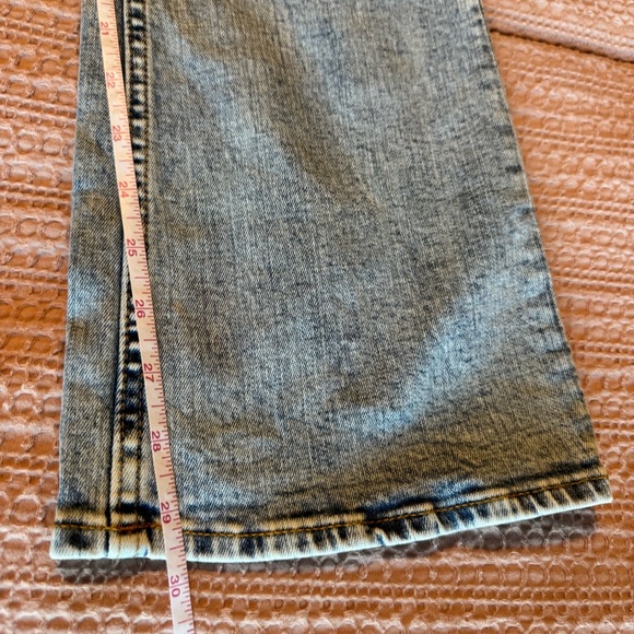 Vigoss Jagger Bootcut Jeans - Distressed in Washed Light Blue - Size 29 - Picture 11 of 13